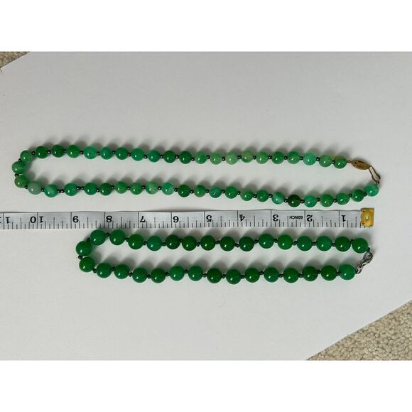Green  Beaded Necklace Classic Round Beads Statement Jewelry - Picture 2 of 3